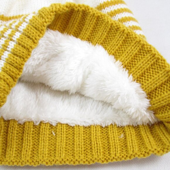 NEW Knit Beanie Pom Pom Cap, Fleece Lined, Books Are Life Patch, Book Lover Gift - Picture 4 of 5